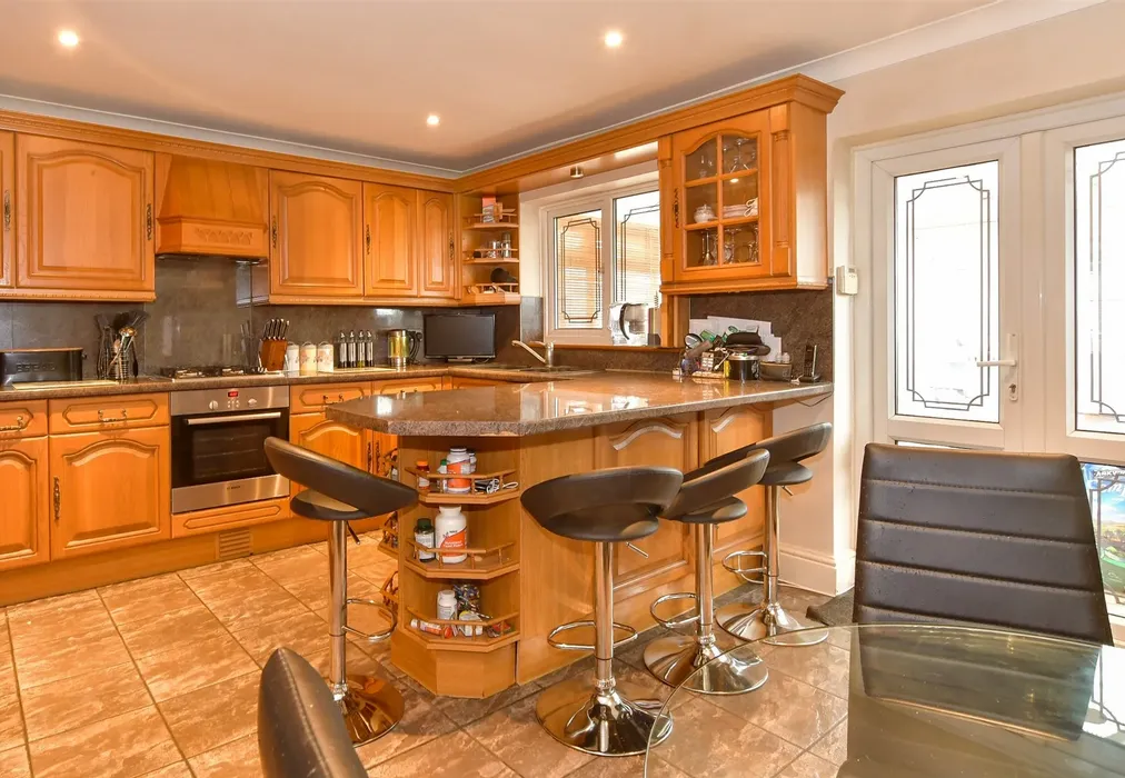 Kitchen - Wises Lane, Sittingbourne, Kent - Wards of Kent