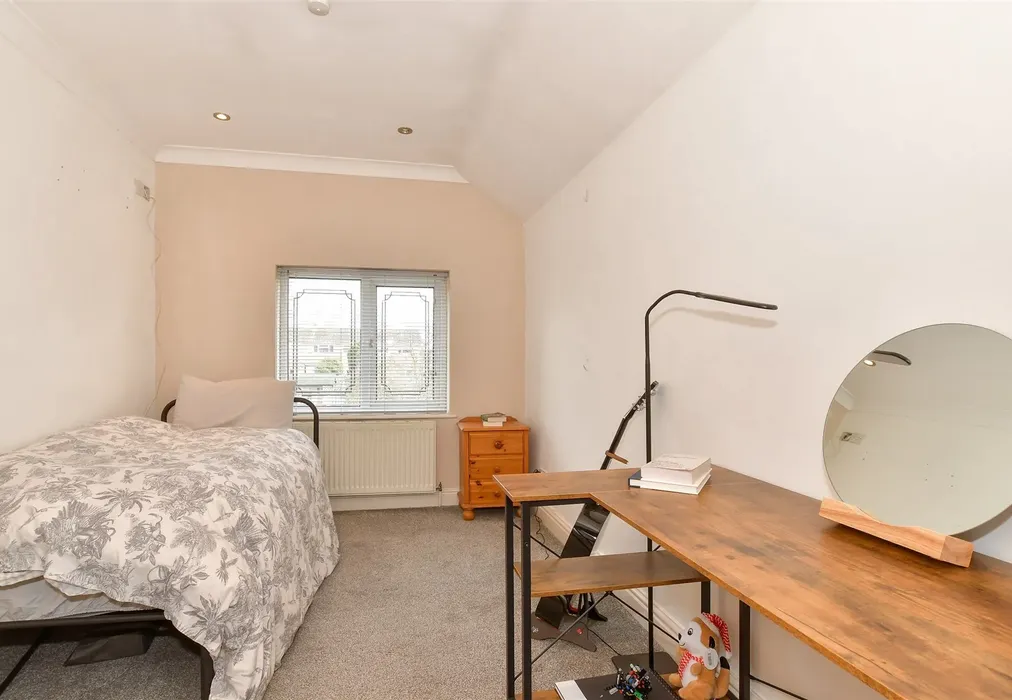 Bedroom 2 - Wises Lane, Sittingbourne, Kent - Wards of Kent