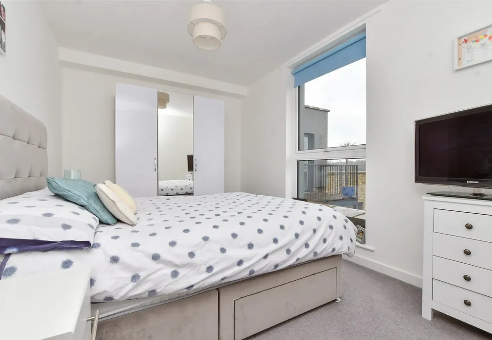 Bedroom 1 - Limpsfield Road, South Croydon, Surrey - Wards of Kent