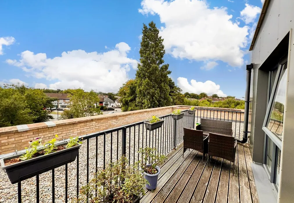 Balcony - Limpsfield Road, South Croydon, Surrey - Wards of Kent