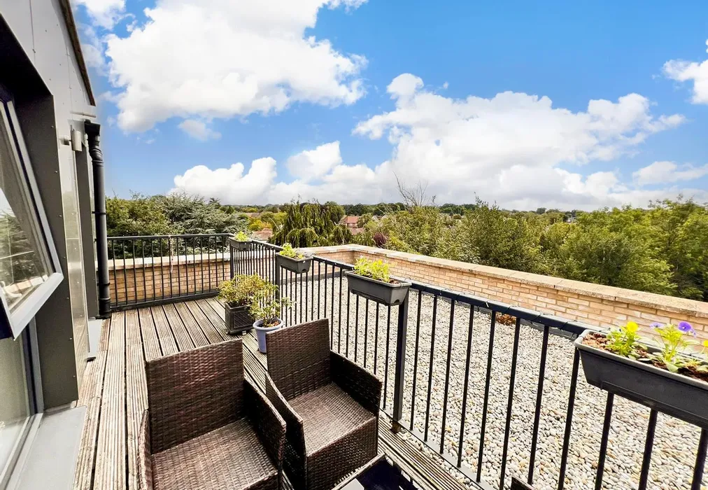 Balcony - Limpsfield Road, South Croydon, Surrey - Wards of Kent