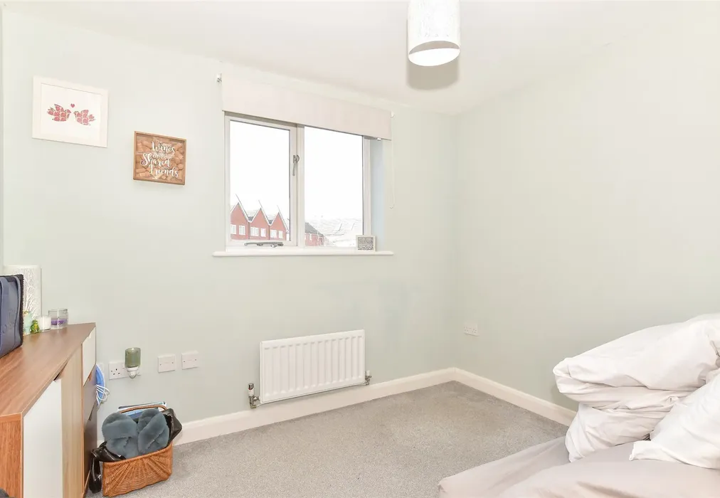 Bedroom 2 - George Stewart Avenue, Faversham, Kent - Wards of Kent