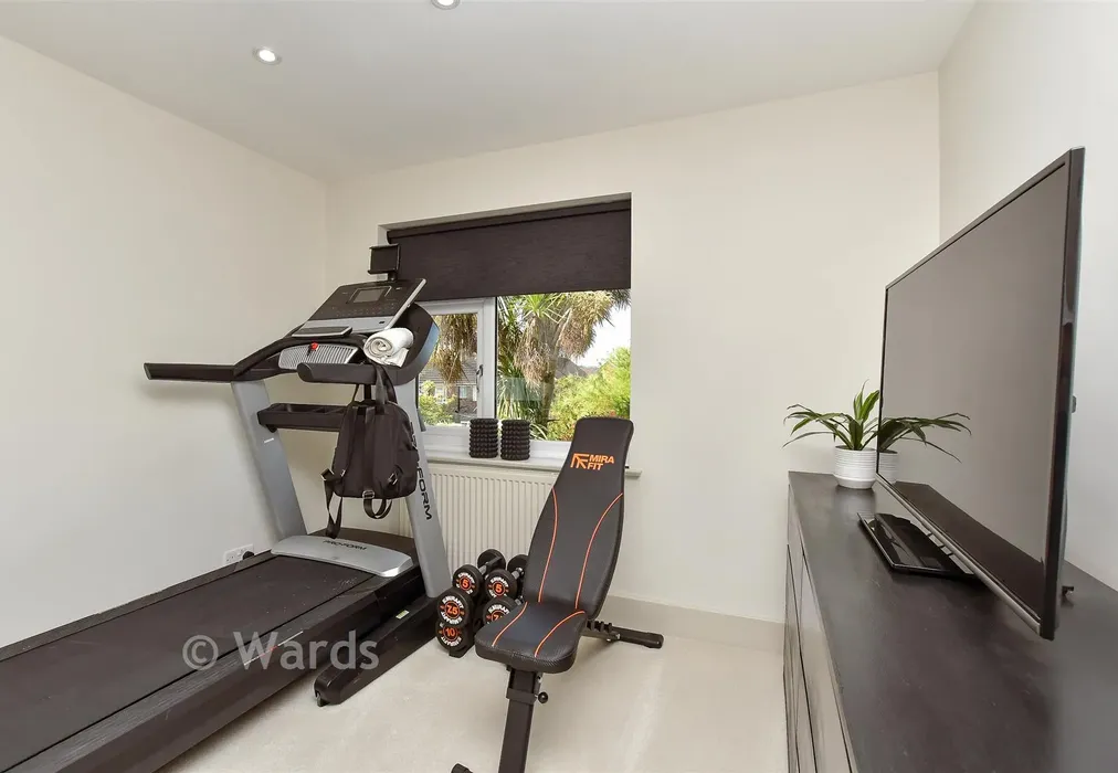 Bedroom 3 - Sunningdale Drive, Rainham, Gillingham, Kent - Wards of Kent