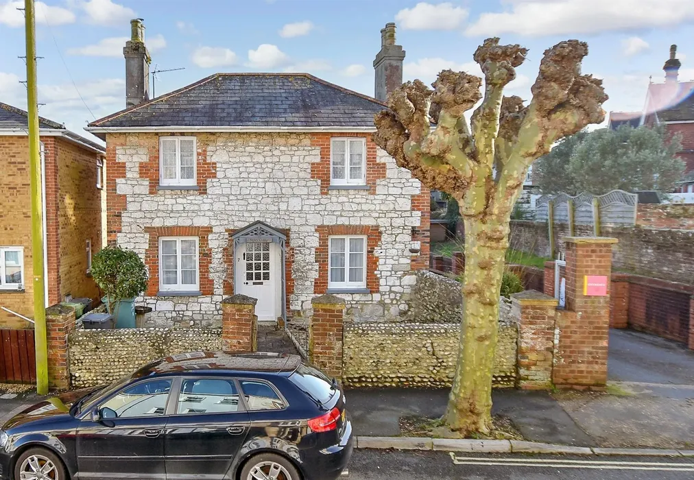 External (Brochure) - Melville Street, Sandown, Isle of Wight - Wards of Kent