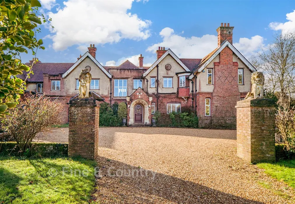 External Lifestyle - Brocks Copse Road, Wootton Bridge, Ryde, Isle of Wight - Wards of Kent