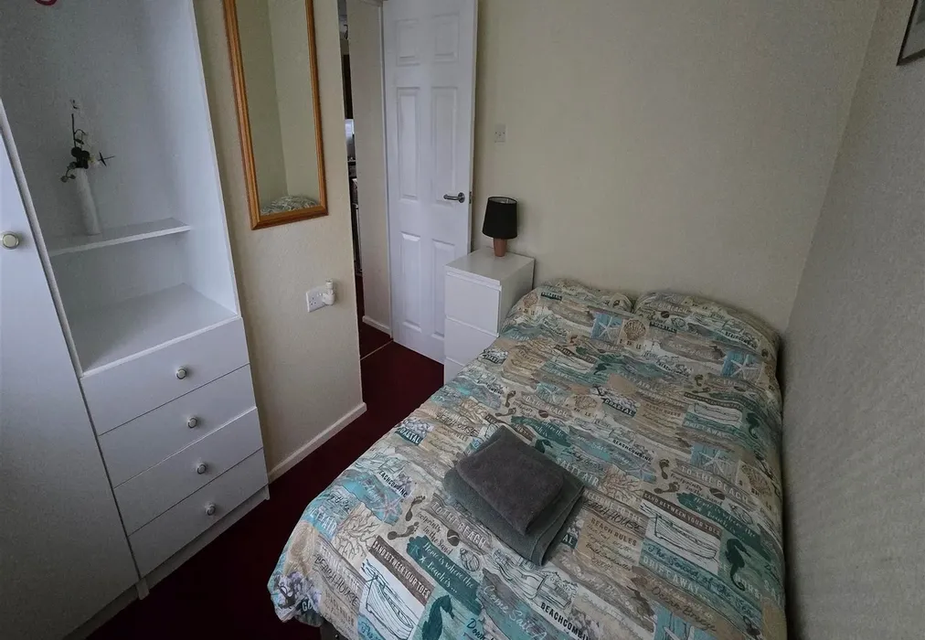 Bedroom - Yaverland Road, Sandown, Isle of Wight - Wards of Kent