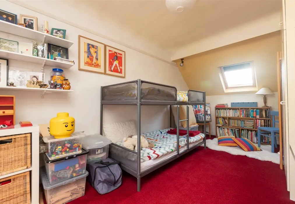 Bedroom 1 - Maplescombe Lane, Farningham, Dartford, Kent - Wards of Kent