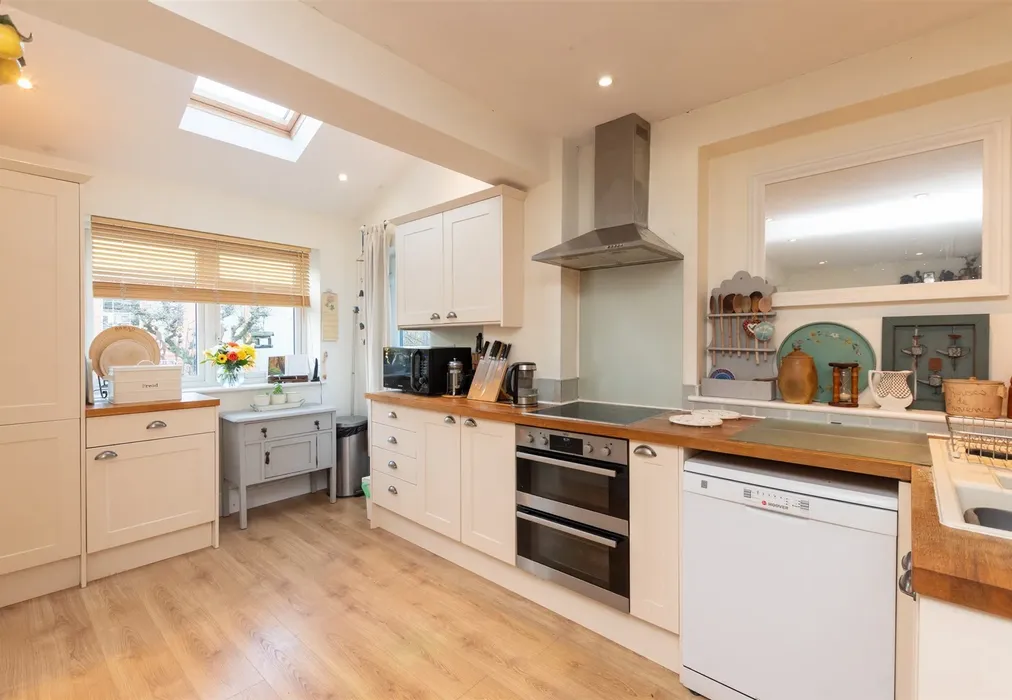 Kitchen - Maplescombe Lane, Farningham, Dartford, Kent - Wards of Kent