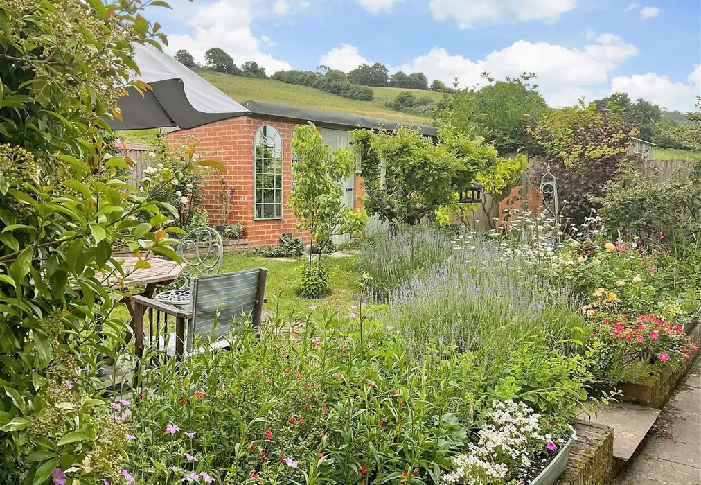 Brochure Rear Garden - Maplescombe Lane, Farningham, Dartford, Kent - Wards of Kent