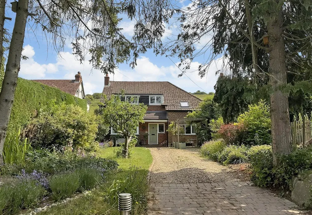 Front Garden 3 - Maplescombe Lane, Farningham, Dartford, Kent - Wards of Kent