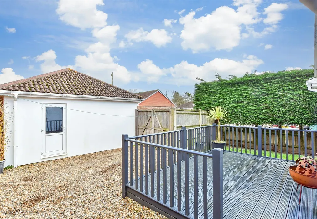 Rear Garden - Well Road, Bognor Regis, West Sussex - Wards of Kent