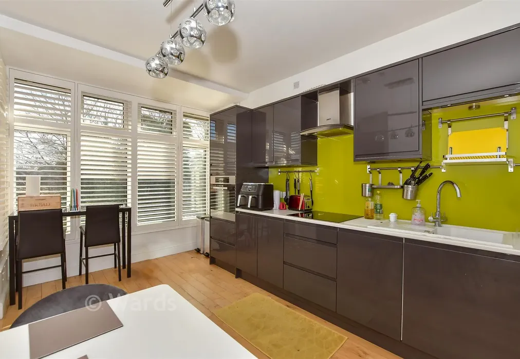 Kitchen/Diner - Tonbridge Road, Maidstone, Kent - Wards of Kent