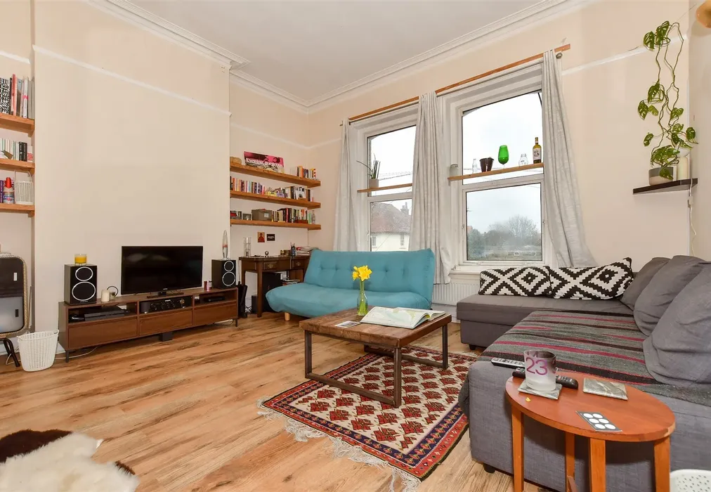 Lounge - Northdown Avenue, Margate, Kent - Wards of Kent