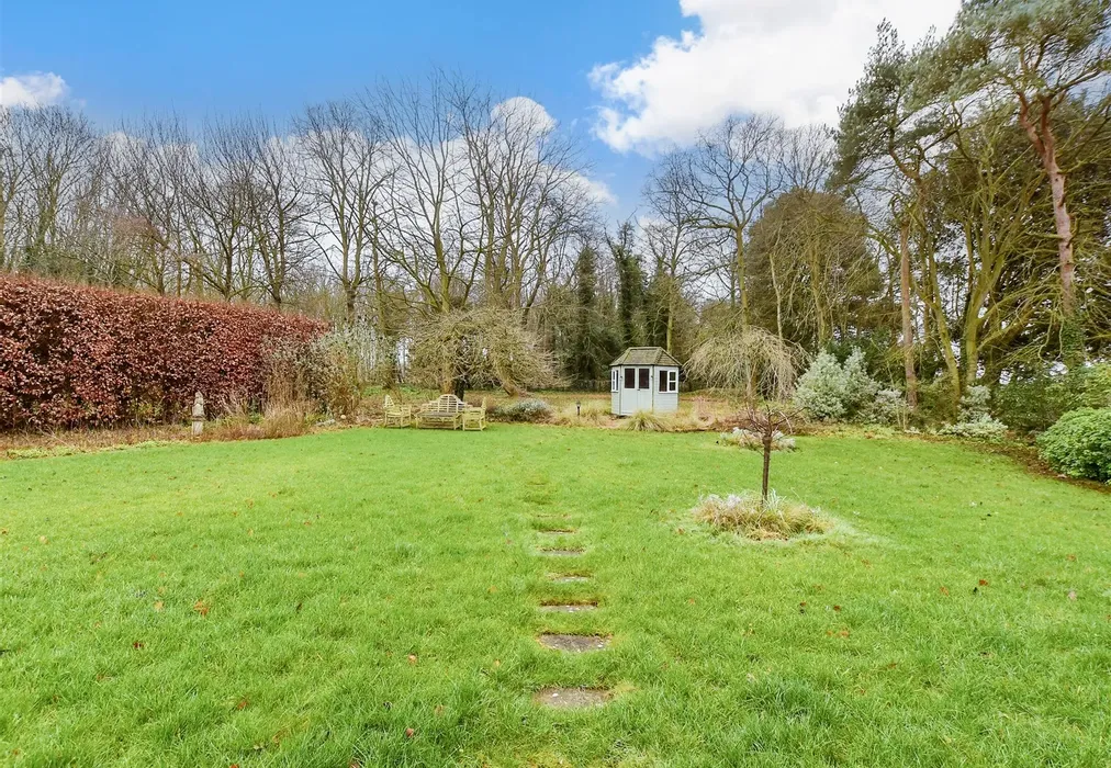 Rear Garden - Dover Road, Eastry, Sandwich, Kent - Wards of Kent