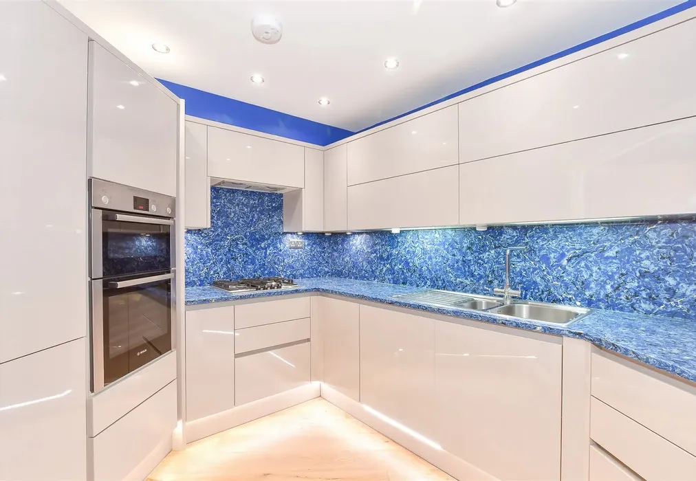 Kitchen - Station Road West, Canterbury, Kent - Wards of Kent