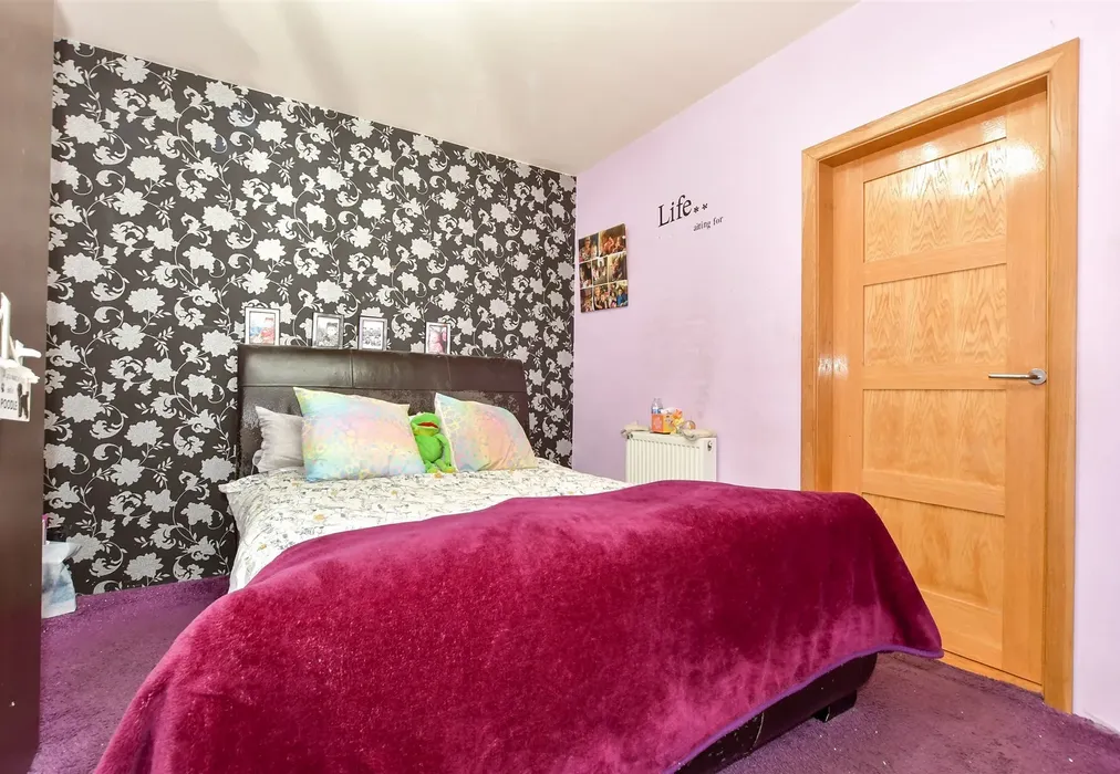 Bedroom 2 - Upper Dumpton Park Road, Ramsgate, Kent - Wards of Kent