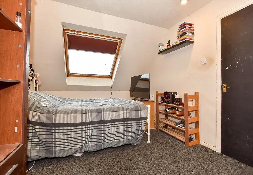 Bedroom 4 - Upper Dumpton Park Road, Ramsgate, Kent - Wards of Kent
