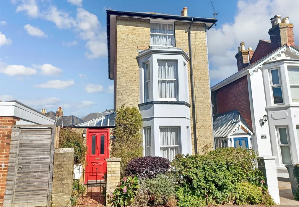 Front Elevation* - Bellevue Road, Cowes, Isle of Wight - Wards of Kent
