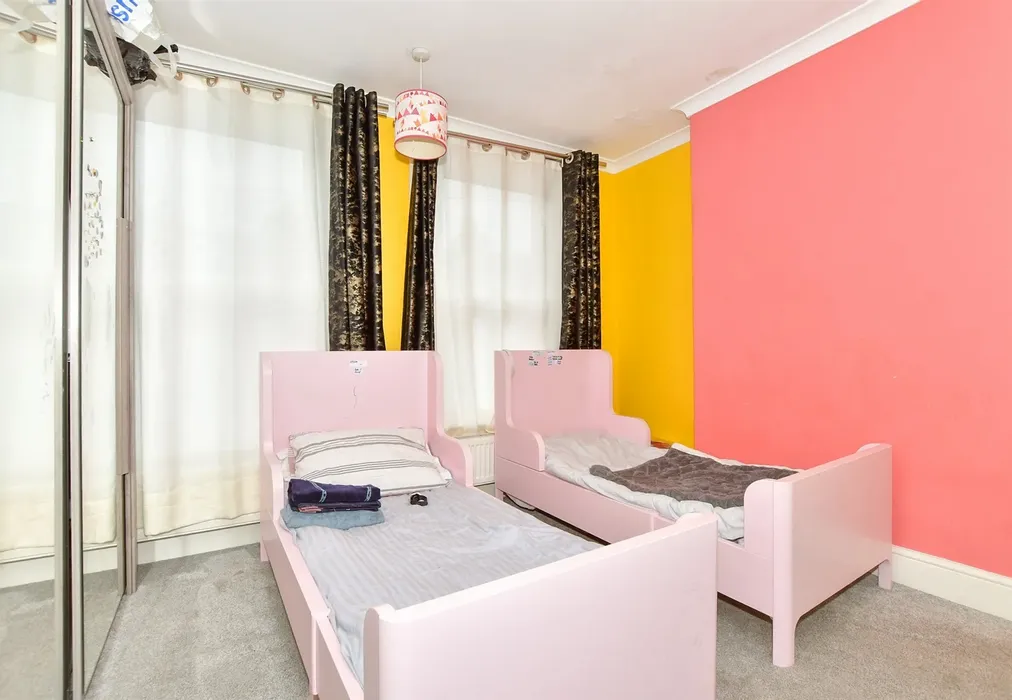 Bedroom 2 - Clarendon Street, Dover, Kent - Wards of Kent