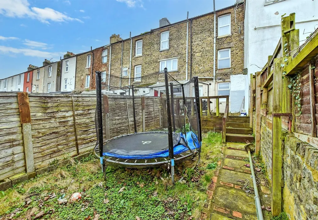 Rear Garden - Clarendon Street, Dover, Kent - Wards of Kent