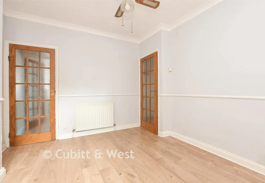 Dining Room - Glovers Road, Reigate, Surrey - Wards of Kent