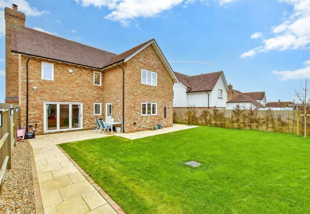 Rear Elevation - Bartlets Lane, Chilmington Green, Ashford, Kent - Wards of Kent
