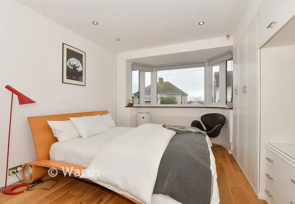 Bedroom 1 - Clifftown Gardens, Herne Bay, Kent - Wards of Kent