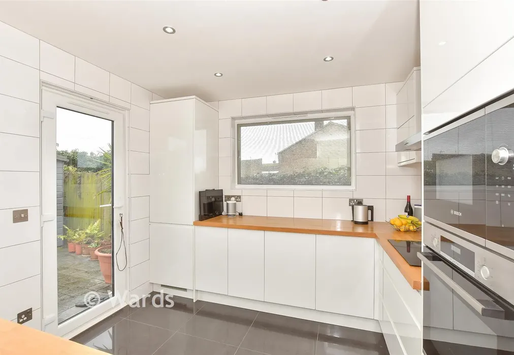 Kitchen - Clifftown Gardens, Herne Bay, Kent - Wards of Kent