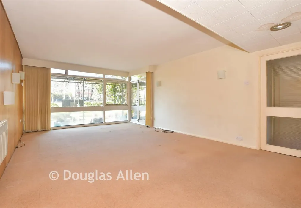 Lounge/Diner - Woodford Road, London - Wards of Kent