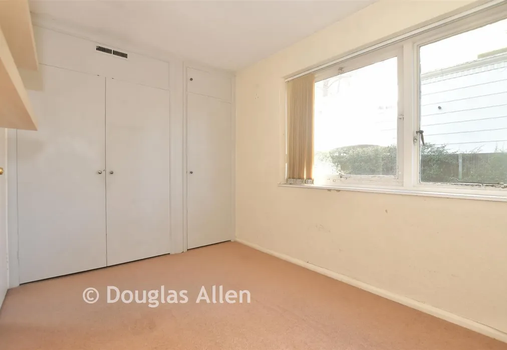 Bedroom 2 - Woodford Road, London - Wards of Kent
