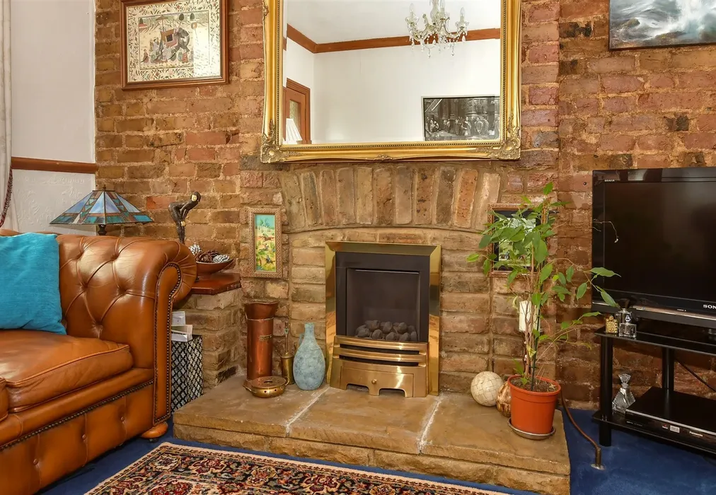 Internal Feature - Winstanley Crescent, Ramsgate, Kent - Wards of Kent