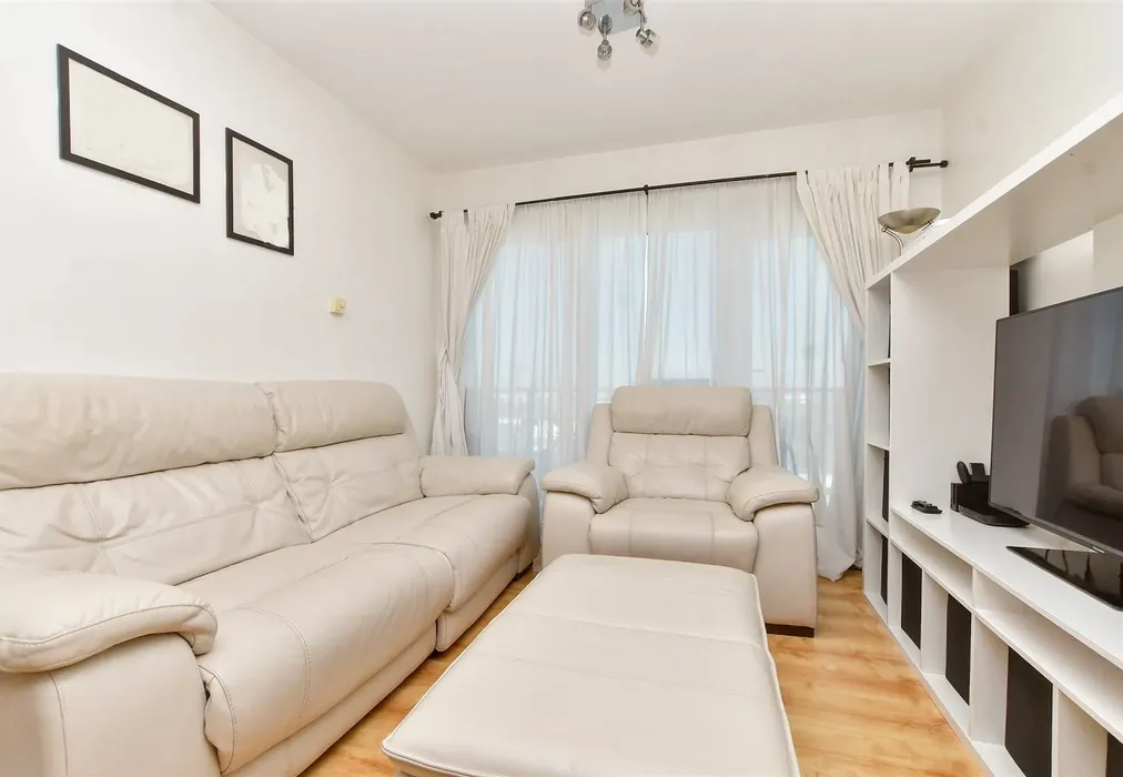 Living Room/Kitchen - Whitestone Way, Croydon, Surrey - Wards of Kent
