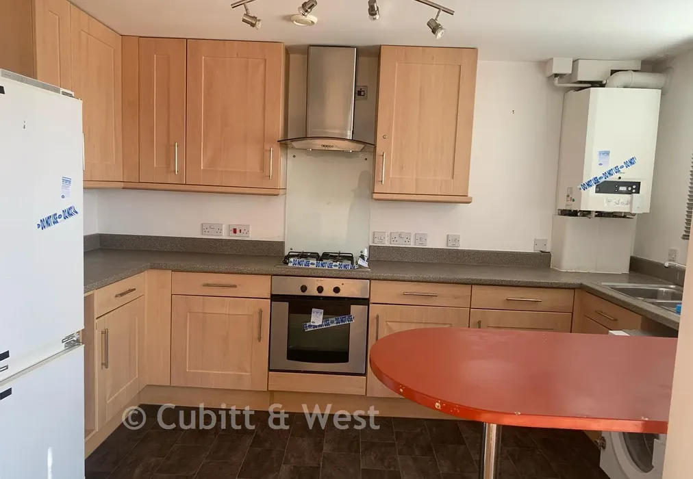 Kitchen - Victoria Road, Southsea, Hampshire - Wards of Kent