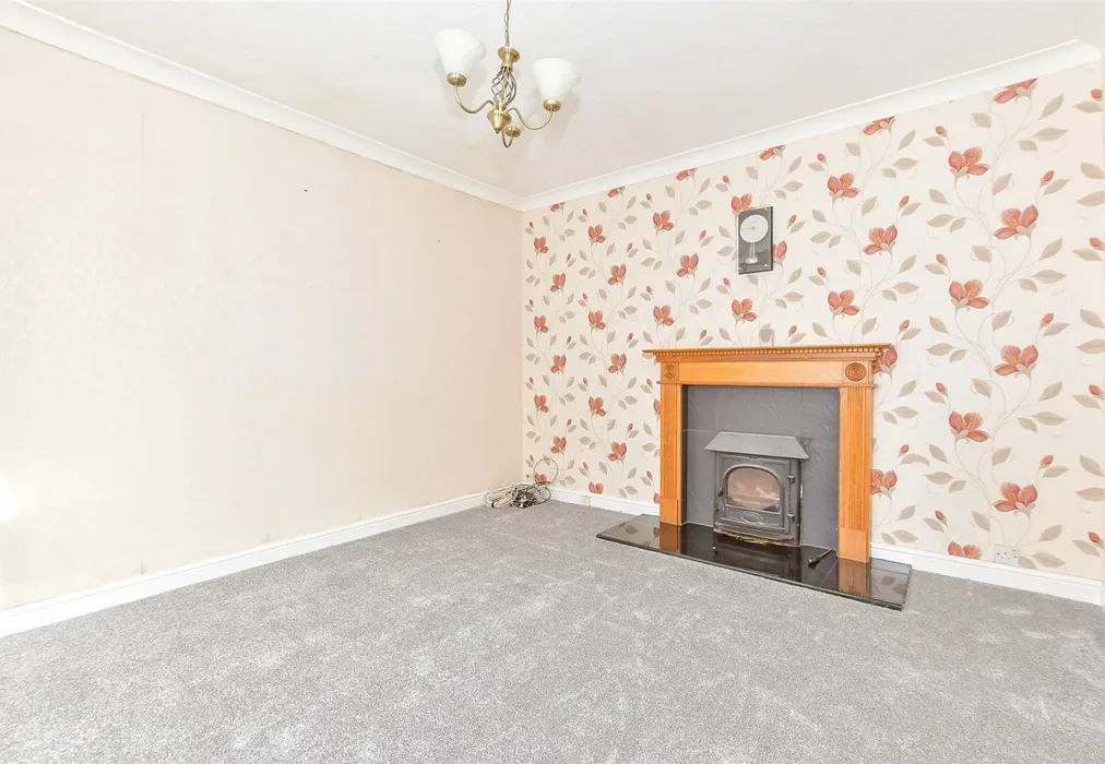 Bedroom 1 - Dungeness Road, Lydd, New Romney, Kent - Wards of Kent