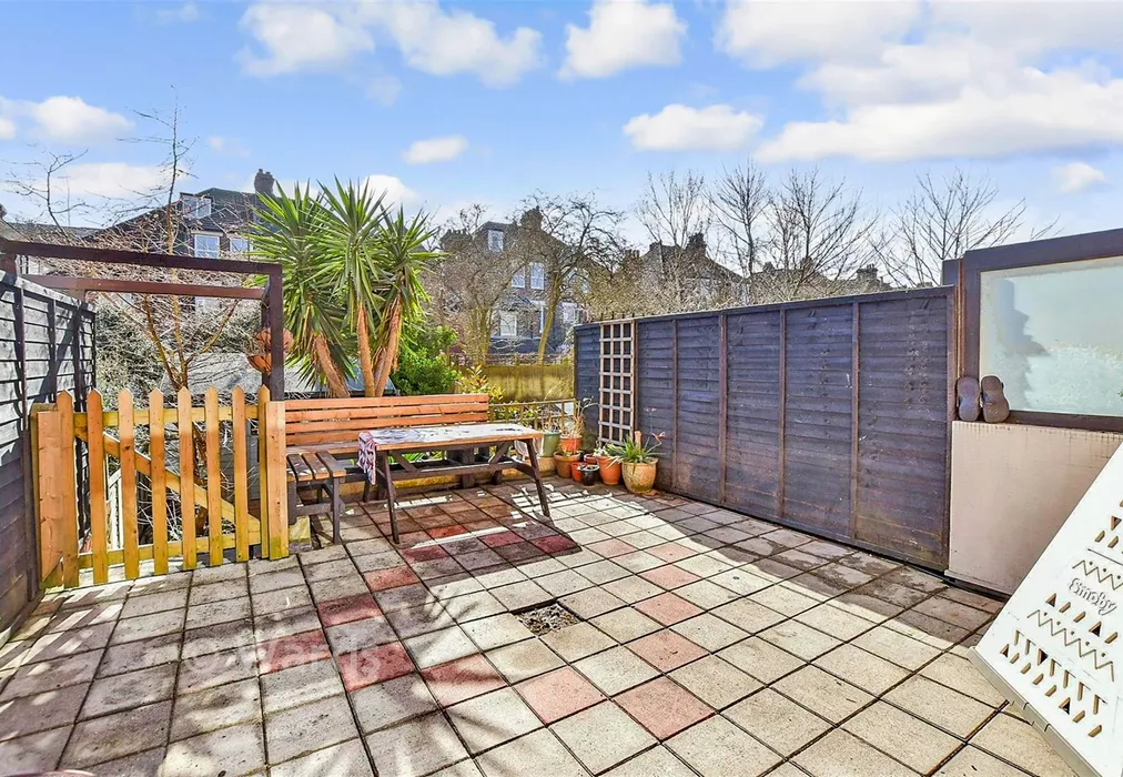Garden - Grimston Gardens, Folkestone, Kent - Wards of Kent