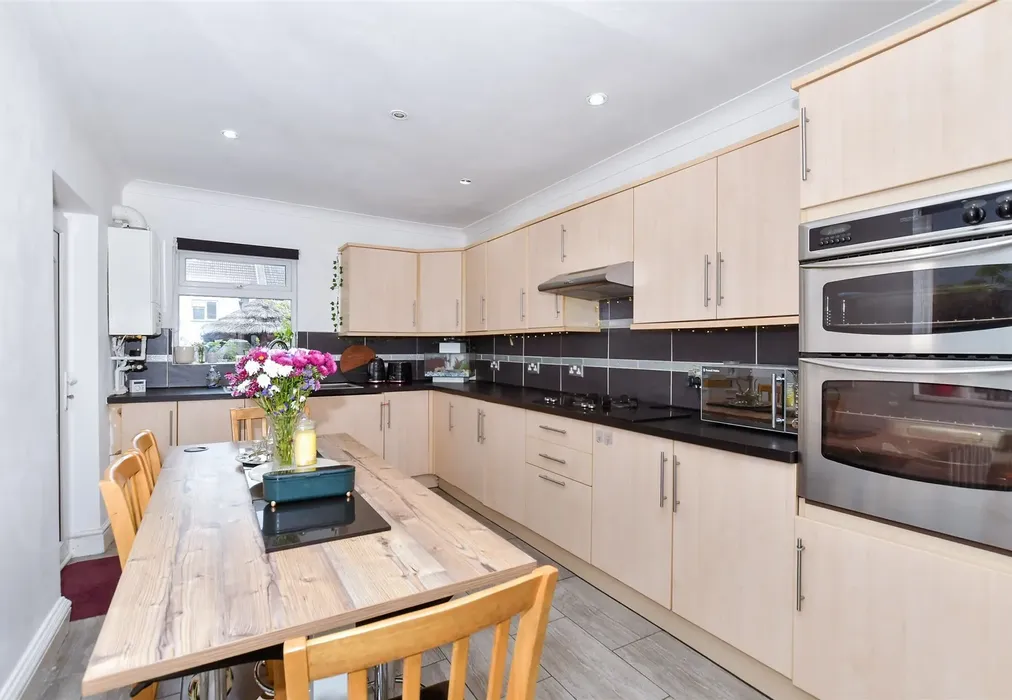 Kitchen/ Breakfast Room - Linden Road, Gillingham, Kent - Wards of Kent
