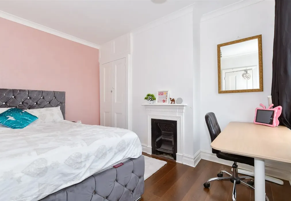 Bedroom 2 - Linden Road, Gillingham, Kent - Wards of Kent