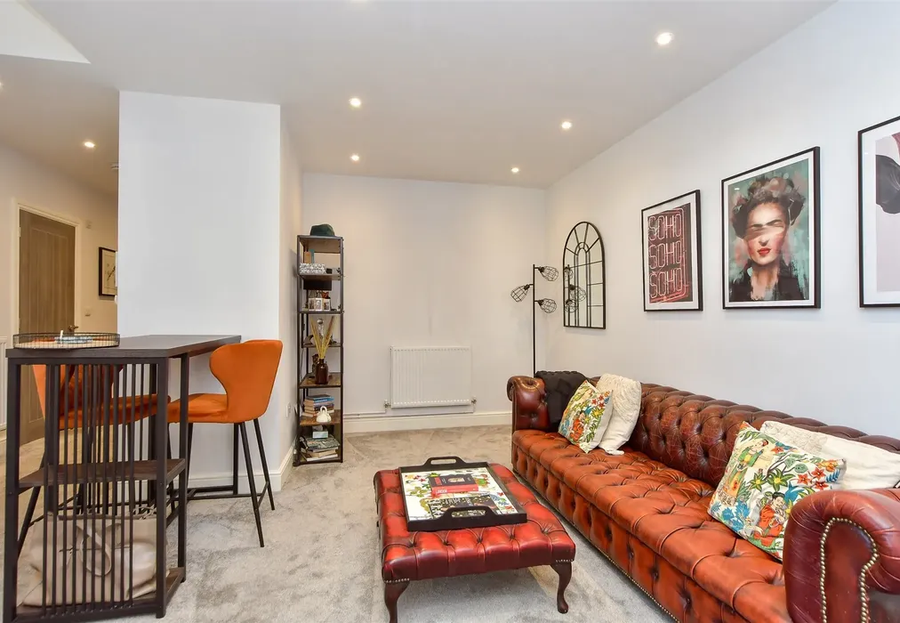 Sitting Area - High Street, Chatham, Kent - Wards of Kent