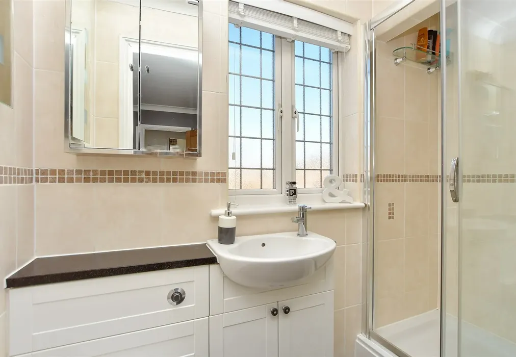 En-Suite Shower Room - Anatase Close, Sittingbourne, Kent - Wards of Kent