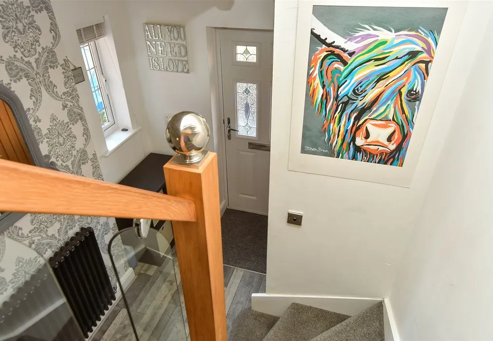 Internal Feature - Anatase Close, Sittingbourne, Kent - Wards of Kent