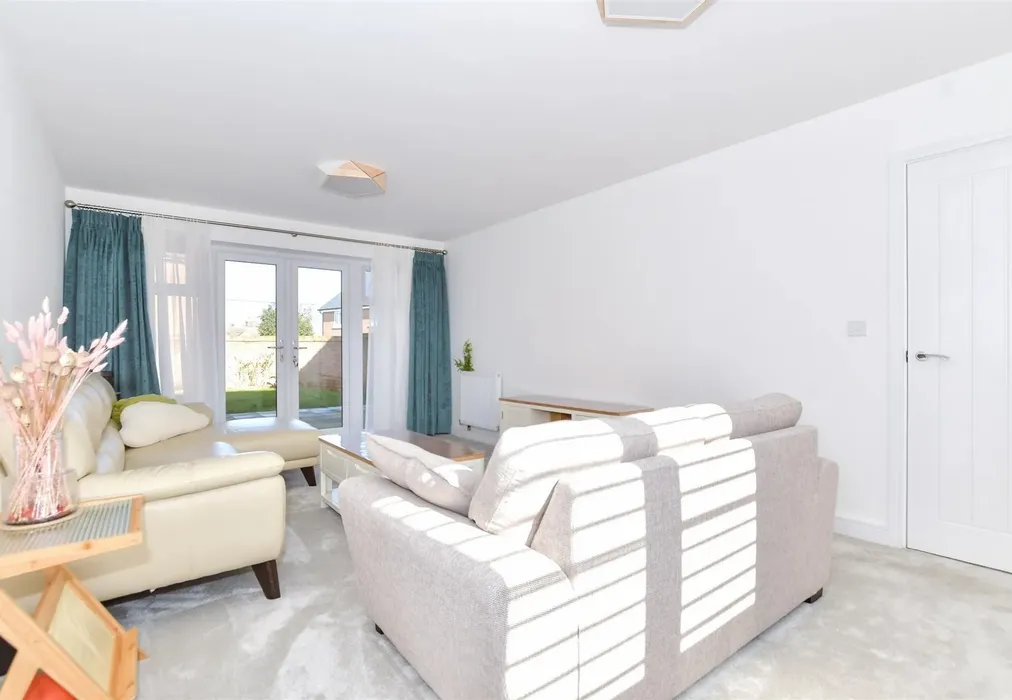 Lounge - Seymour Drive, Marden, Marden, Kent - Wards of Kent