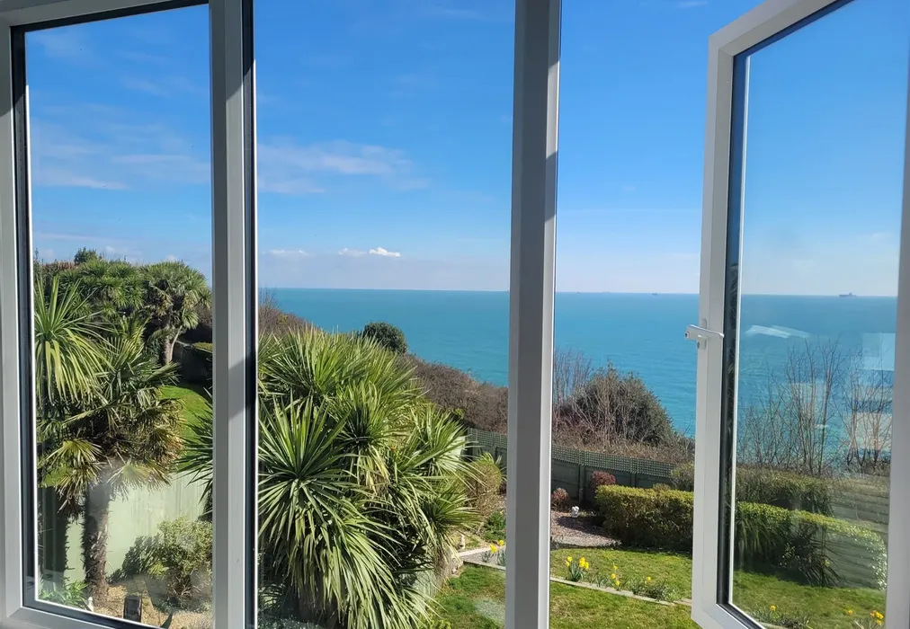 External Lifestyle* - Northcliff Gardens, Shanklin, Isle of Wight - Wards of Kent