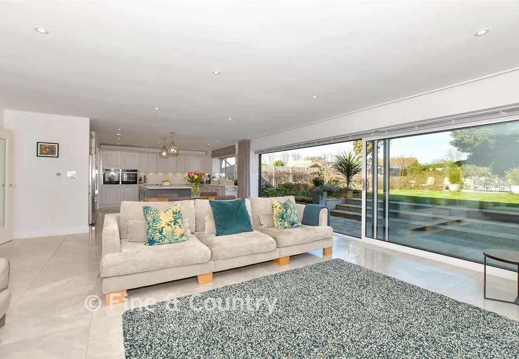 Kitchen/Dining/Living Room - Lindenthorpe Road, Broadstairs, Kent - Wards of Kent