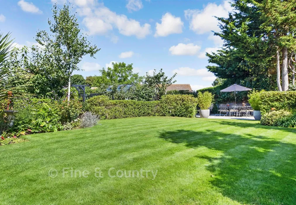 Rear Garden - Lindenthorpe Road, Broadstairs, Kent - Wards of Kent
