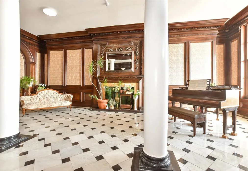 Internal Lifestyle Photograph - Victoria Parade, Ramsgate, Kent - Wards of Kent