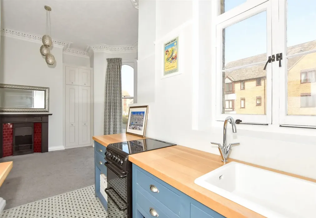 Kitchen - Victoria Parade, Ramsgate, Kent - Wards of Kent