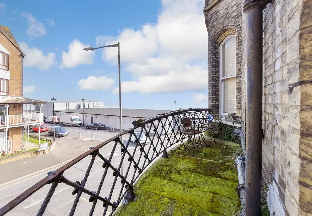 Views To Front - Victoria Parade, Ramsgate, Kent - Wards of Kent