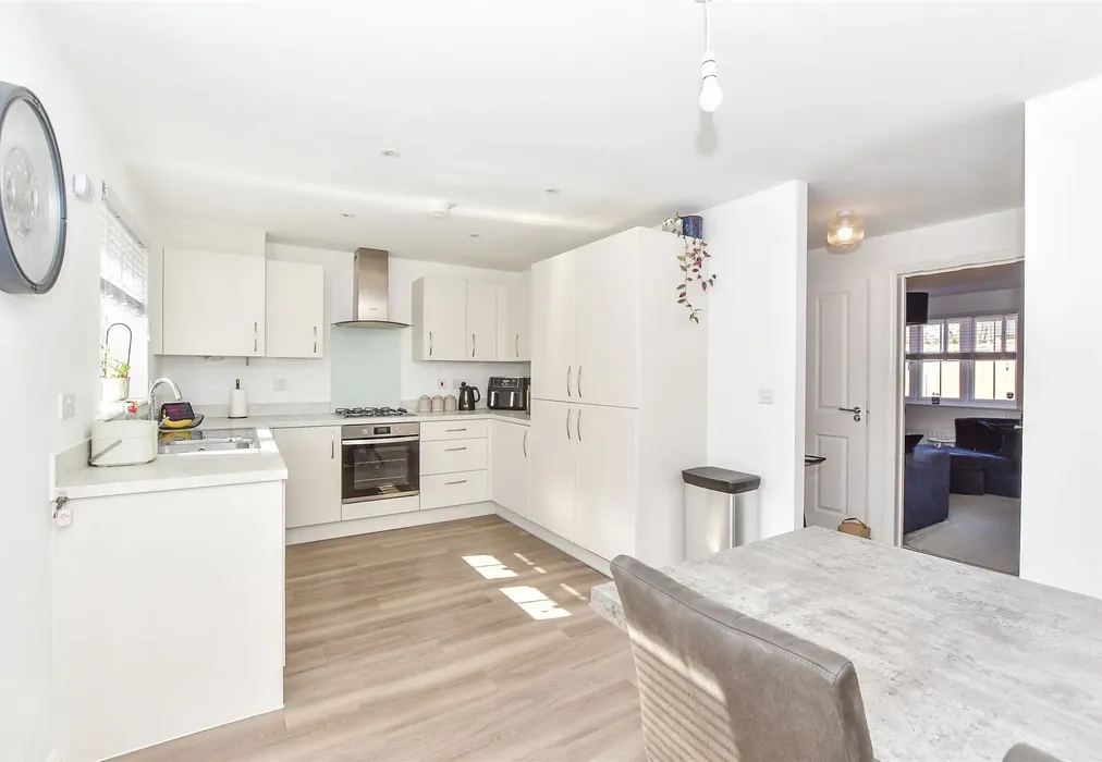 Kitchen/Diner - Long Strakes, Staplehurst, Tonbridge, Kent - Wards of Kent