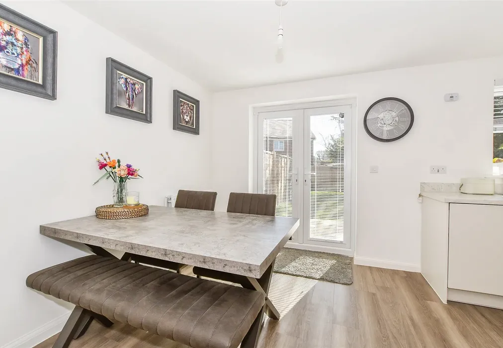 Kitchen/Diner - Long Strakes, Staplehurst, Tonbridge, Kent - Wards of Kent