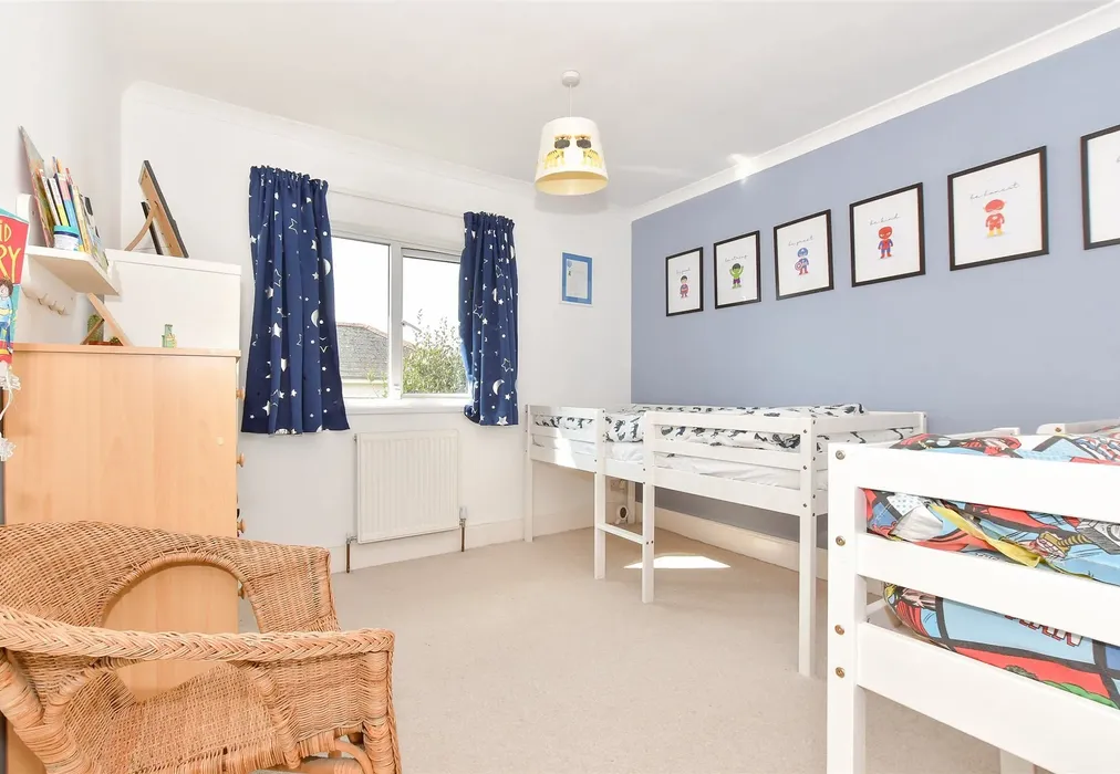 Bedroom 2 - Wilton Park Road, Shanklin, Isle of Wight - Wards of Kent
